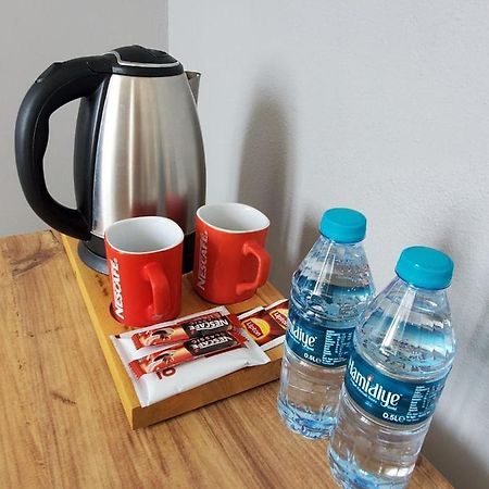 5 Mins To Airport Private Villa Room Istanbul Luaran gambar